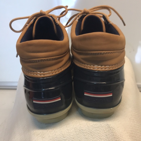Tommy Hilfiger “duck” boot - Picture 4 of 9